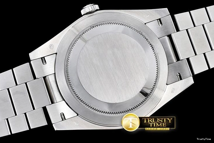 0103 RDD0206B – DayDate Bright 672